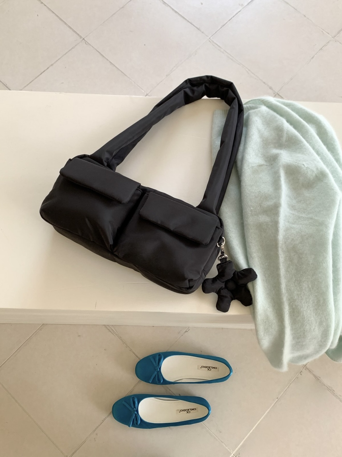 ANNA AMMONS Large Multi-Pocket Nylon Tote - Lightweight Quilted Puffy Shoulder Bag - ANNA AMMONS