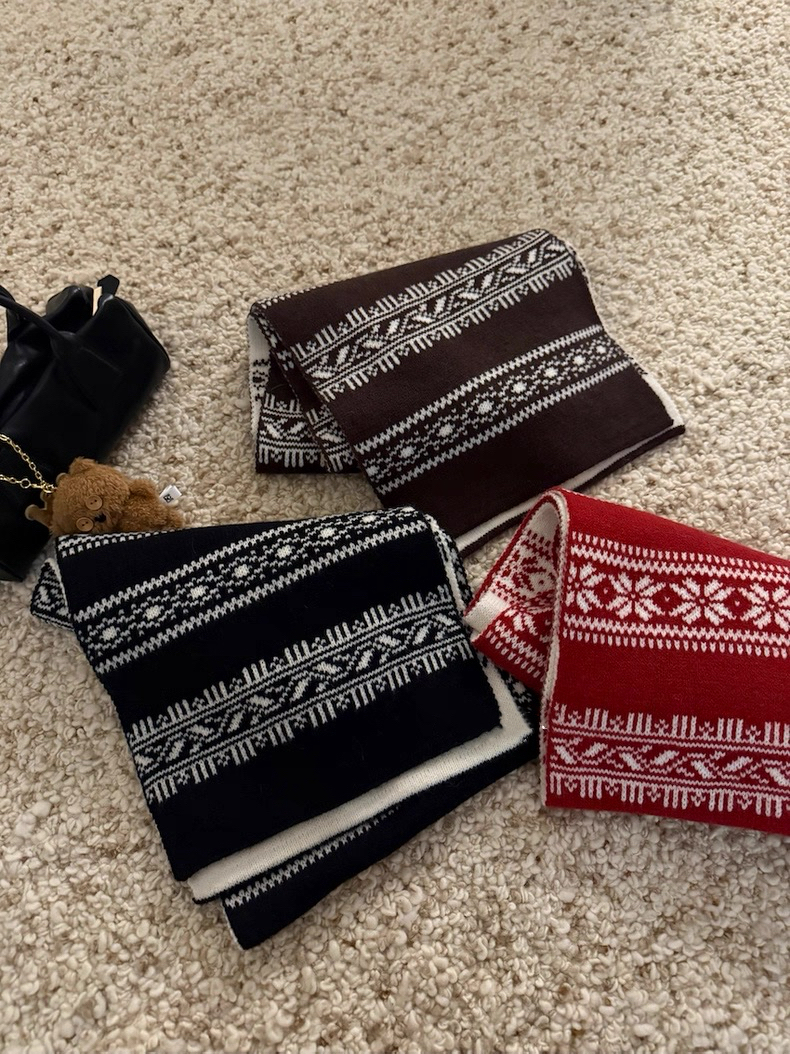 ANNA AMMONS Reversible Fair Isle Scarf - Vintage Christmas Vibe Jacquard Knit Shawl - ANNA AMMONS